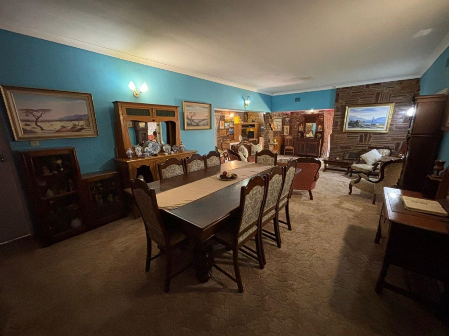 5 Bedroom Property for Sale in Parys Free State